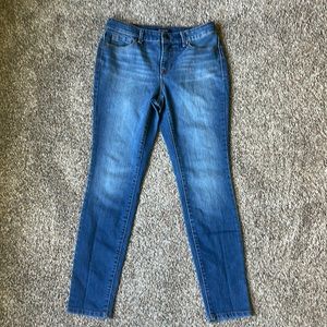 Size 8 Relativity Jeans